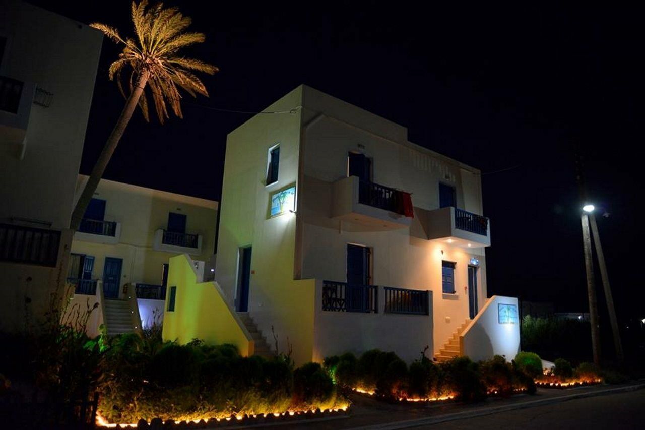 Finikas Studios Adamantas  Exterior photo